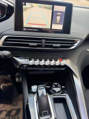 Peugeot 3008  2019 image 9