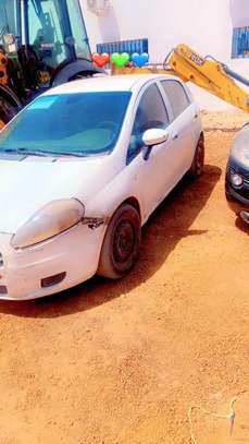 MARQUE FIAT PUNTO DIESEL A VENDRE image 4