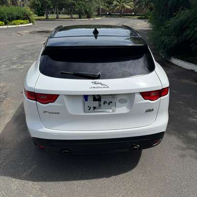 Jaguar  Modèle:F-pace R-sport  Année:201 image 8