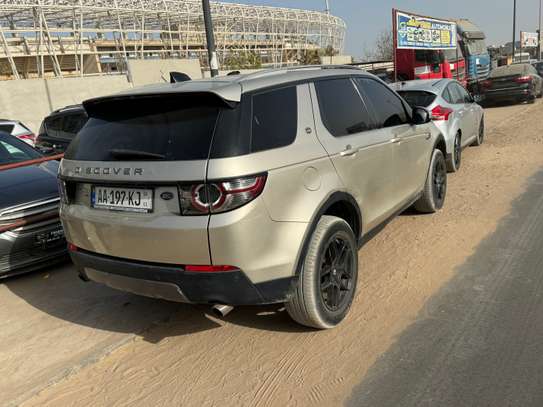 Land Rover Duscovery 2017 image 1