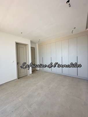 À louer – Appartement F4 de standing aux Almadies image 3