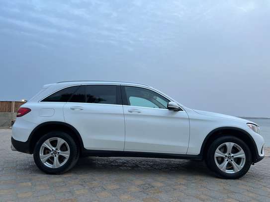 MERCEDES GLC 300 2018 image 6