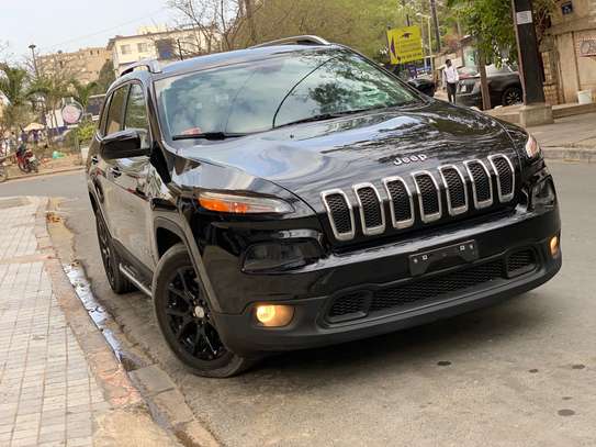 Jeep Cherokee image 3