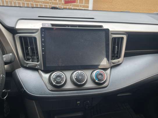 Toyota Rav 4 image 8