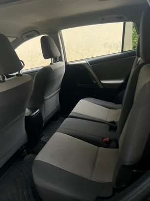 Toyota Rav 4 image 4