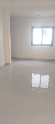 Bel appartement à louer au Mamelles cité mbakiyou faye image 8