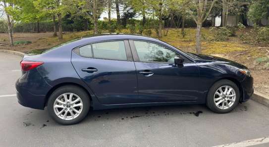 MAZDA 3 image 2