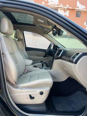 Jeep grand Cherokee limited 2017 image 9