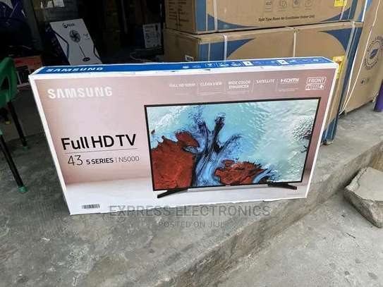 samsung flat FULL HD TV image 1