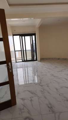 Appartement F3 grand standing à louer aux Almadies image 4