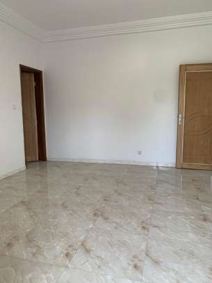 Bel appartement spacieux à la Cité Keur Gorgui image 4
