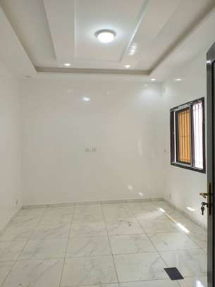 Appartement spacieux aux Almadies (zone de recasement) image 5