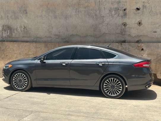 Ford Fusion Full Option image 4