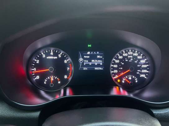 KIA SPORTAGE image 5