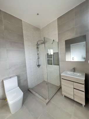 Appartement F4 à louer au Point E image 13