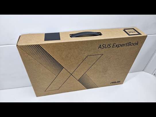 Asus ExpertBook core i5 256g 16g 12th gen neuf scellé image 2