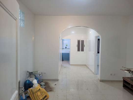 Trois chambres à louer par mois image 5