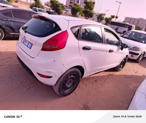 Ford Fiesta 2013 image 3