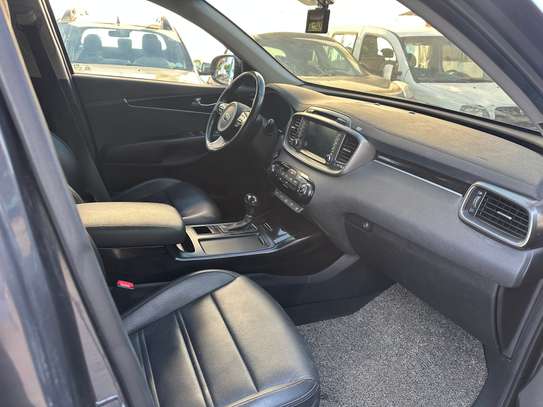 Kia sorento 2017 image 8