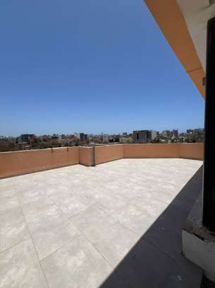 Studio meublé à louer image 9
