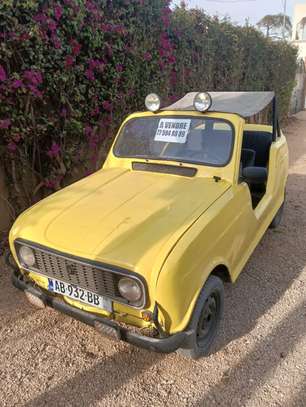 Renault 4 image 1