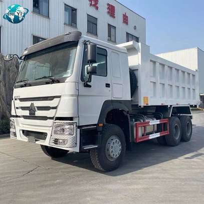Vente camion howo 00km à bon prix image 2