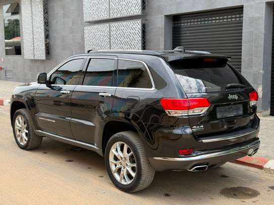 Jeep Grand Cherokee image 7