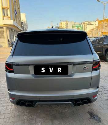 Range Rover SVR image 7