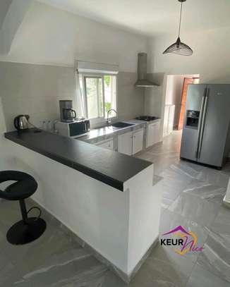 Villa en location proche du port de Ndayane image 5