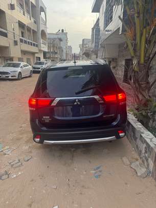 MITSUBISHI image 3