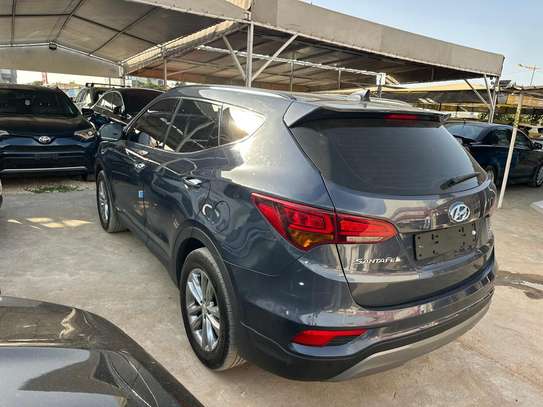 Hyundai santafe image 5