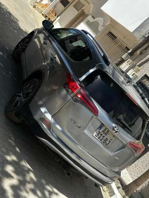 Toyota RAV4 2016 image 4