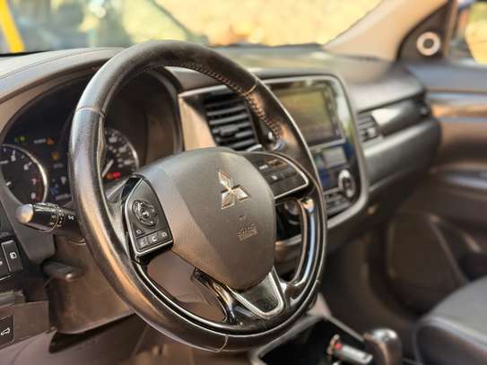 2018 MITSUBISHI OUTLANDER SEL 7places image 5