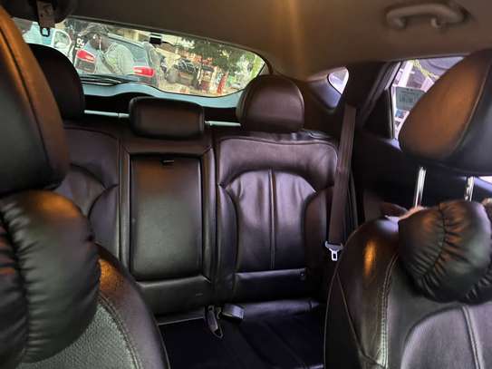 Ford Escape image 6