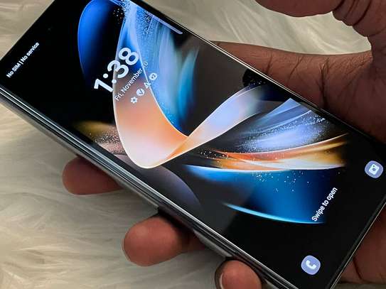 Samsung fold 4/ Galaxy z flip 4 image 10