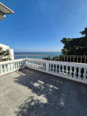 T4 vue mer image 1