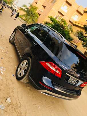 Mercedes ML350 image 8