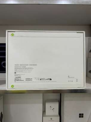 Macbook Pro 2025 14 Pouces - M5 | 24Gb Ram | 1 Téra image 3