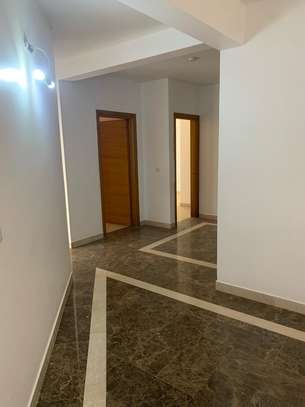 Appartement duplex accès piscine jardin privé Fann Résidence image 9