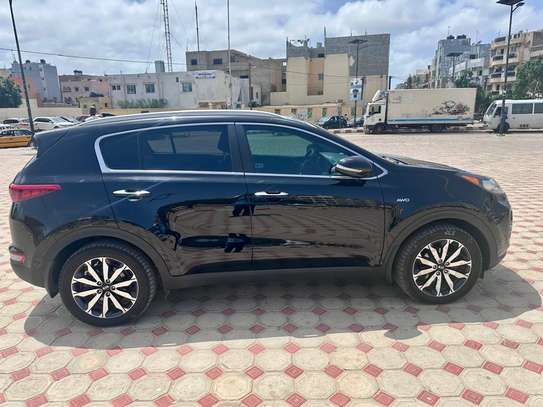 Kia Sportage limited image 7