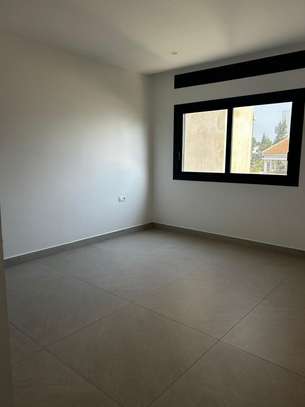 Bel appartement aux almadie image 5