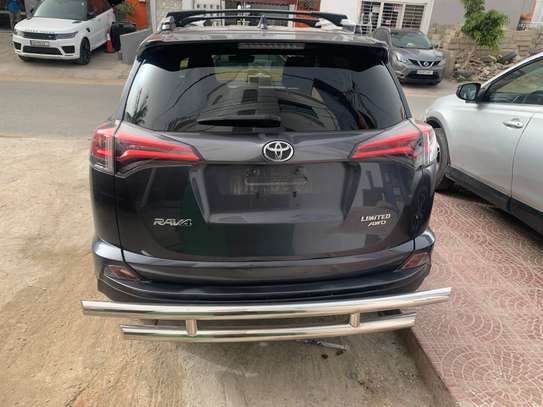 Toyota rave 4 2018 image 3