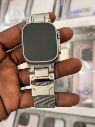 Apple Watch Ultra 1 image 2