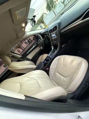 Ford fusion image 5