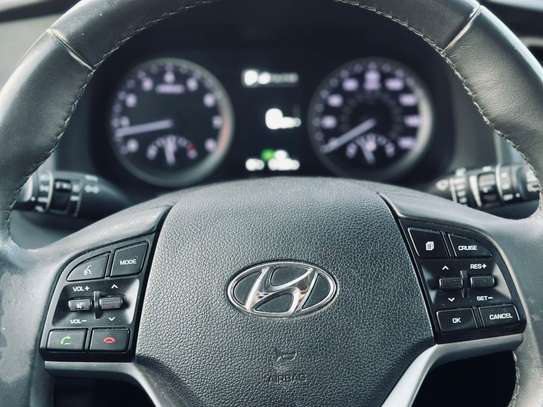 Hyundai Tucson 2017 limited image 12