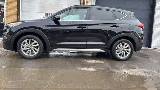 Hyundai Tucson image 5