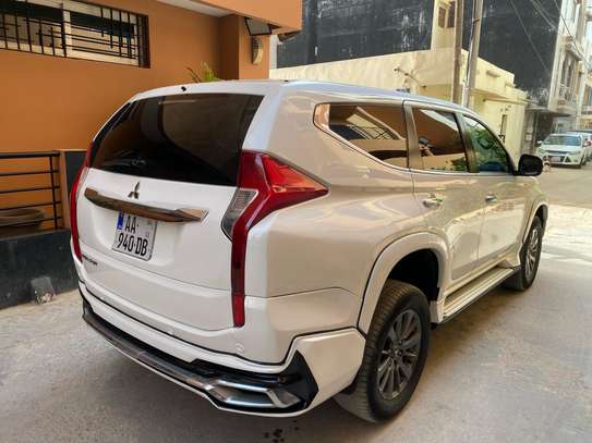 Mitsubishi 2019 montero sport image 5