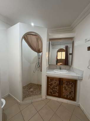 À VENDRE – Villa en résidence bord de mer à Saly image 9