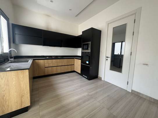 Appartement à louer à Mermoz de 3 chambres image 2