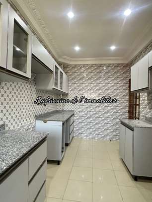 Appartement F4 à louer – Ouest Foire image 1